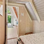 Thrond - 500m From The Sea By Interhome 펜션